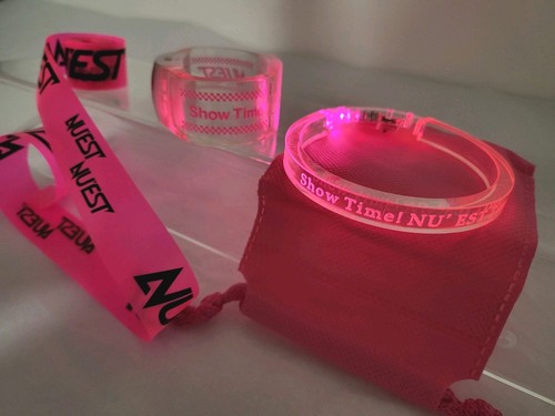 Est live concert light - nu'est,